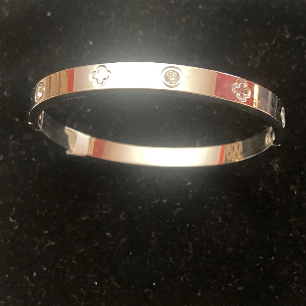 Elegant Stainless Steel Silver Bangle Bracelet